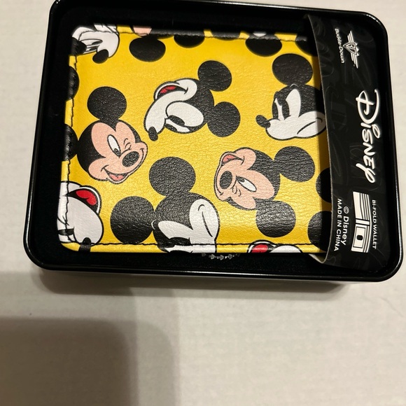 Disney Mickey Mouse Bifold Wallet - Picture 2 of 8